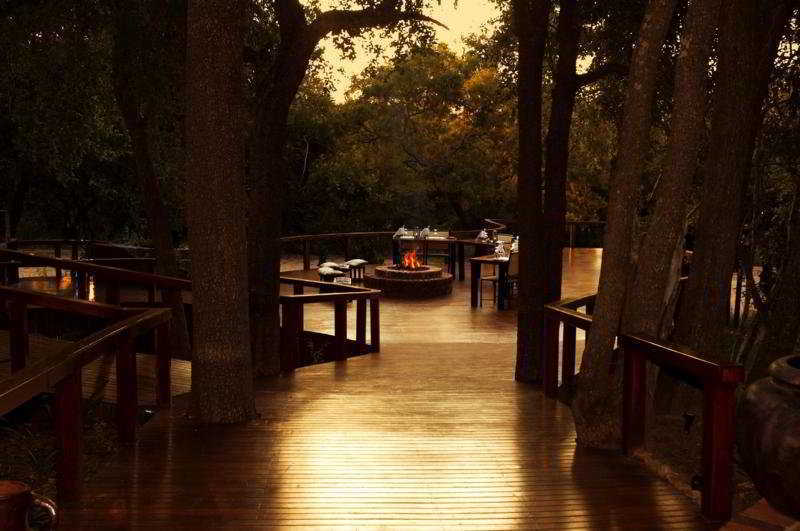 Monwana Hotel โฮดสปรูท ภายนอก รูปภาพ