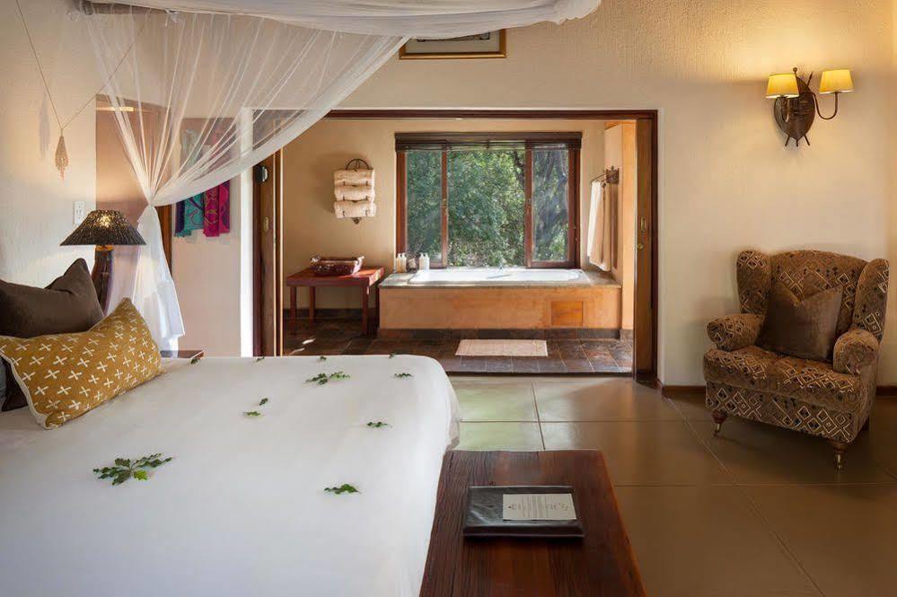 Monwana Hotel โฮดสปรูท ภายนอก รูปภาพ
